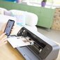 Preview: Brother Bellissimo CT1 mit Artspira-App am Smartphone
